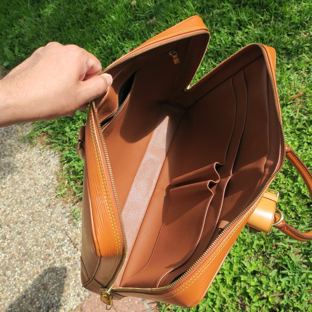 Vintage Louis Vuitton Porte Document Voyage Briefcase |Epi Leather LV Laptop Bag - Picture 12 of 13